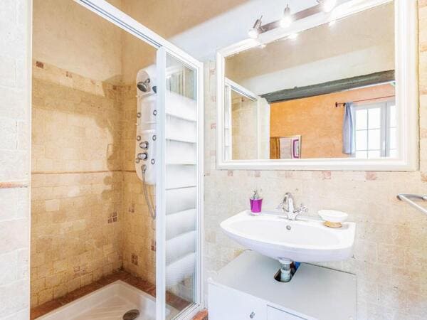 salle de bain de l'oliveraie
